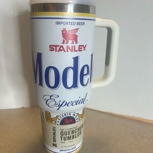 Stanley Modelo Especial Quencher Tumbler with Handle